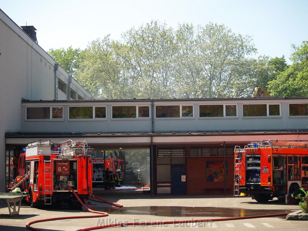 Brand Schule Koeln Gremberg Lohmarerstr P425.JPG